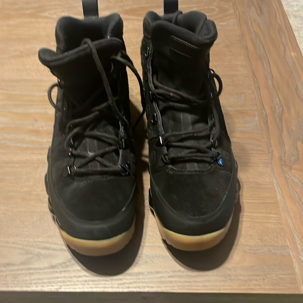 Air Jordan 9 boot nrg